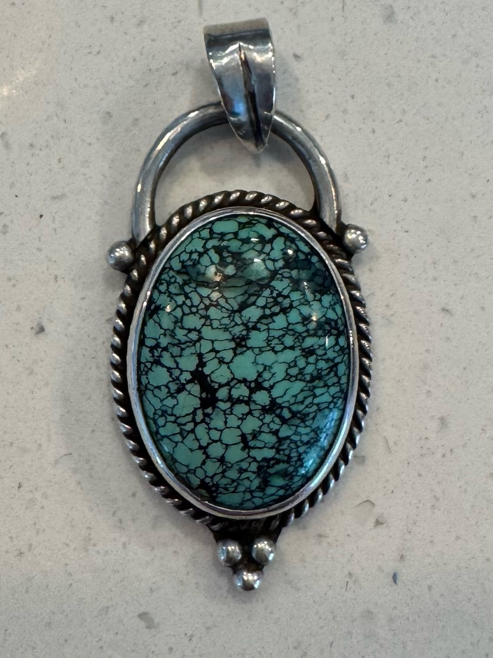 Native American Sterling Silver Spider Webbed Kingman Turquoise Pendant Pristine